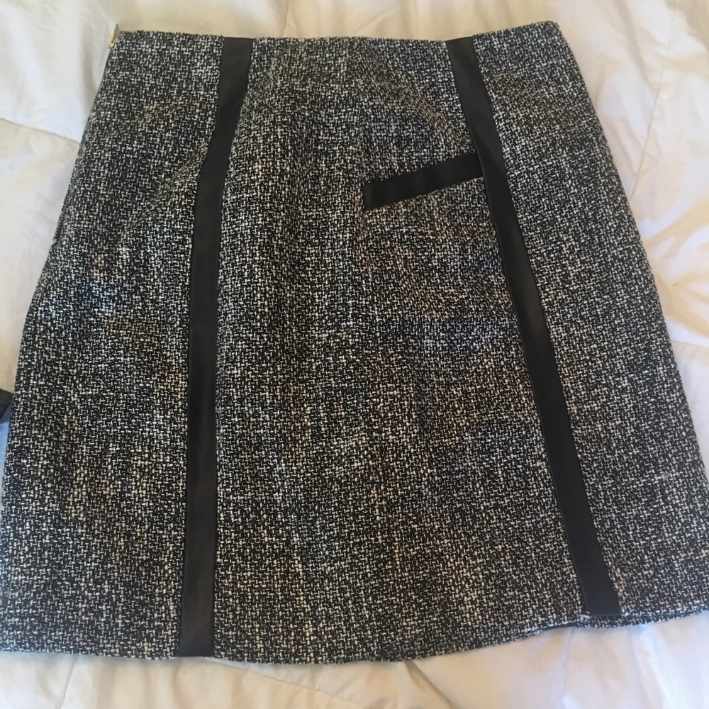 Ann Taylor black tweed pencil skirt
